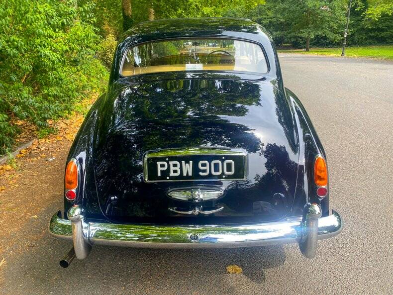 Image 11/50 de Bentley S 2 Continental (1960)