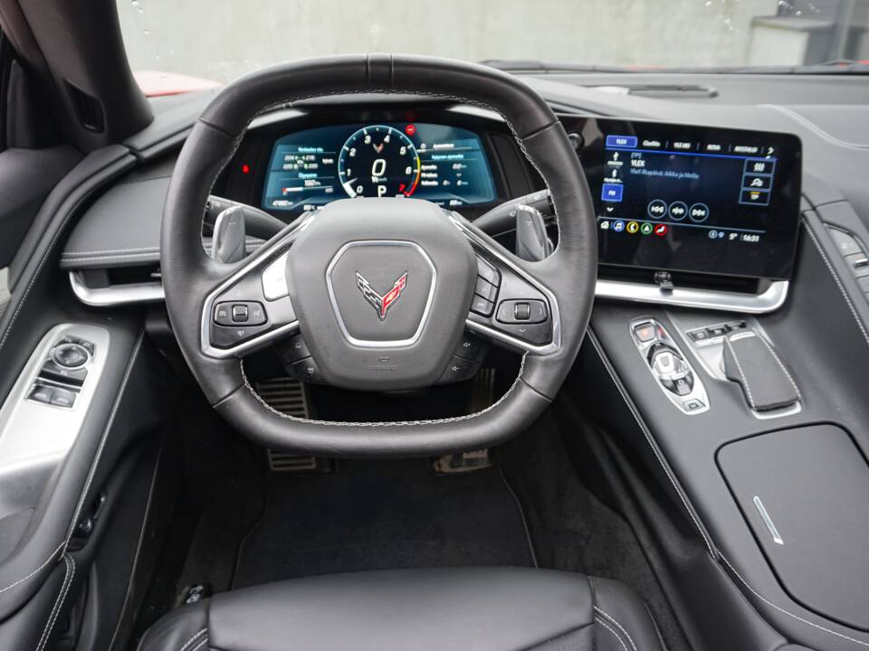 Image 13/45 of Chevrolet Corvette Stingray (2022)