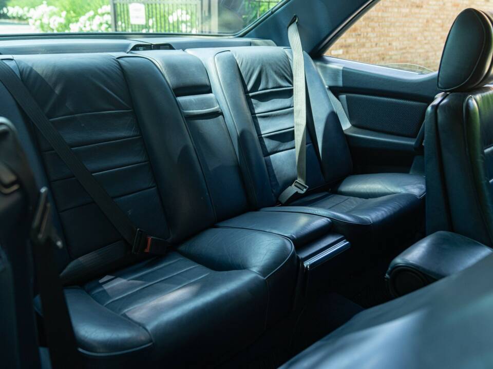 Afbeelding 24/50 van Mercedes-Benz 380 SEC (1982)