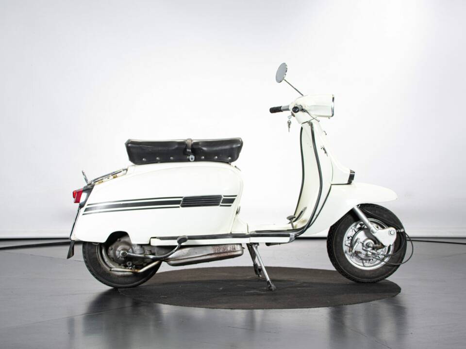 Immagine 5/45 di Innocenti Lambretta 150 DL (1970)