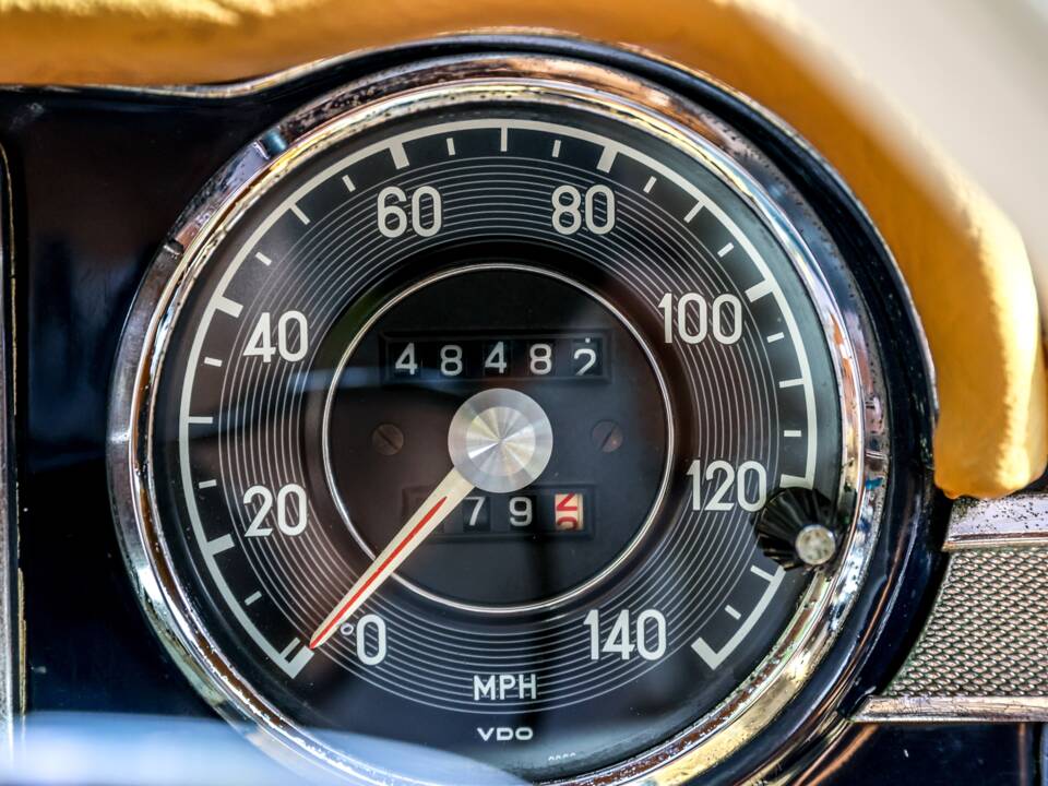 Bild 41/46 von Mercedes-Benz 230 SL (1966)