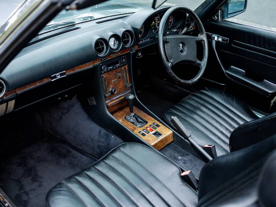 Afbeelding 21/27 van Mercedes-Benz 420 SL (1987)