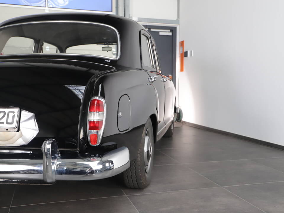 Bild 20/37 von Mercedes-Benz 180 Db (1961)