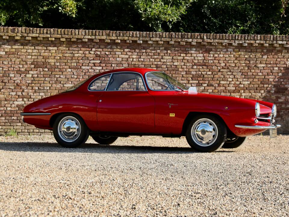 Image 22/50 of Alfa Romeo Giulietta Sprint Speciale (1961)