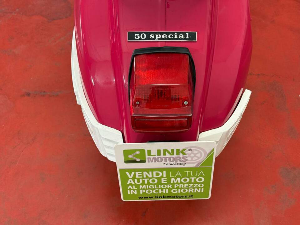 Image 17/26 of Piaggio Vespa 50 N Special (1980)