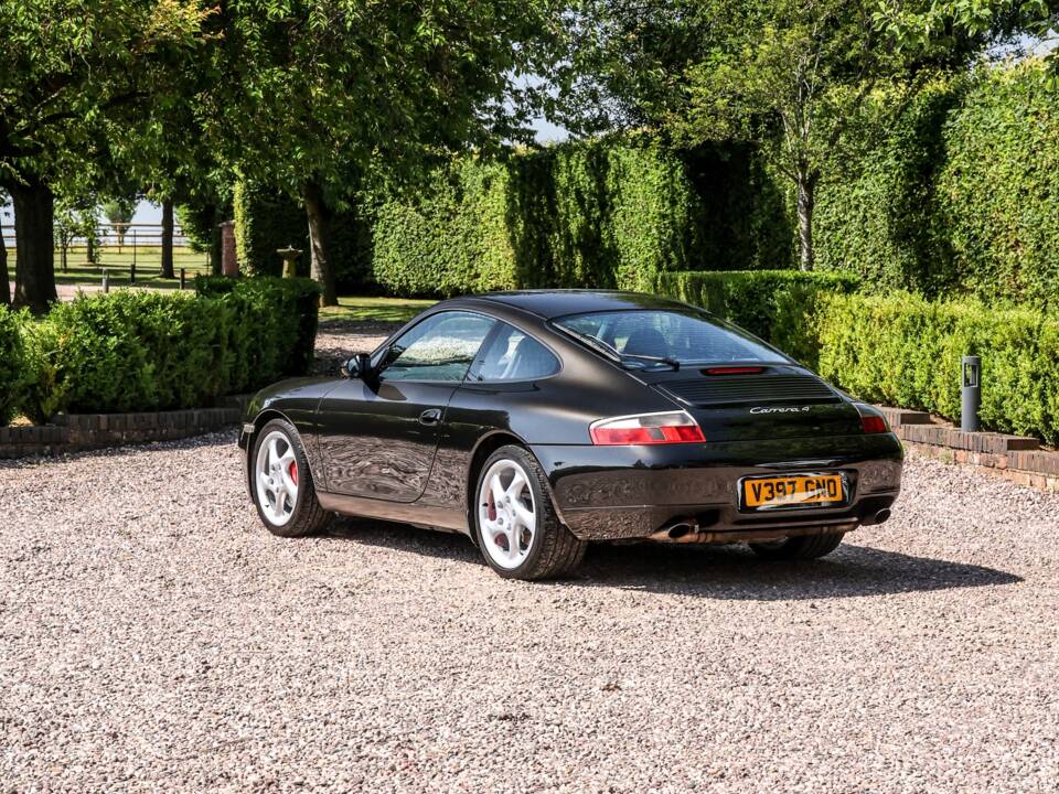 Afbeelding 15/43 van Porsche 911 Carrera 4 (1999)