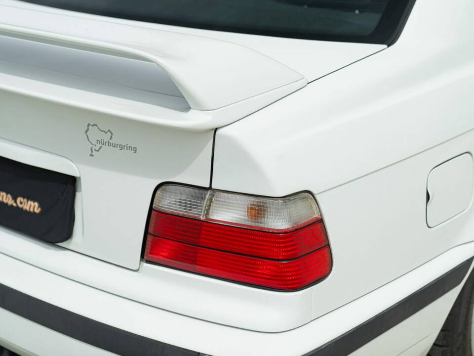 Bild 10/50 von BMW 318is "Class II" (1994)