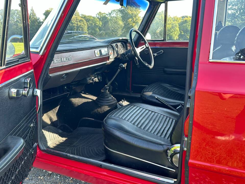 Immagine 38/78 di Alfa Romeo Giulia Super 1.6 (1973)