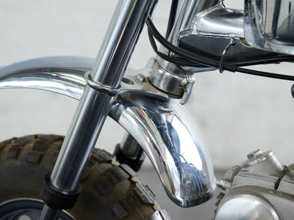 Immagine 25/30 di Honda Z 50 Monkey (1986)