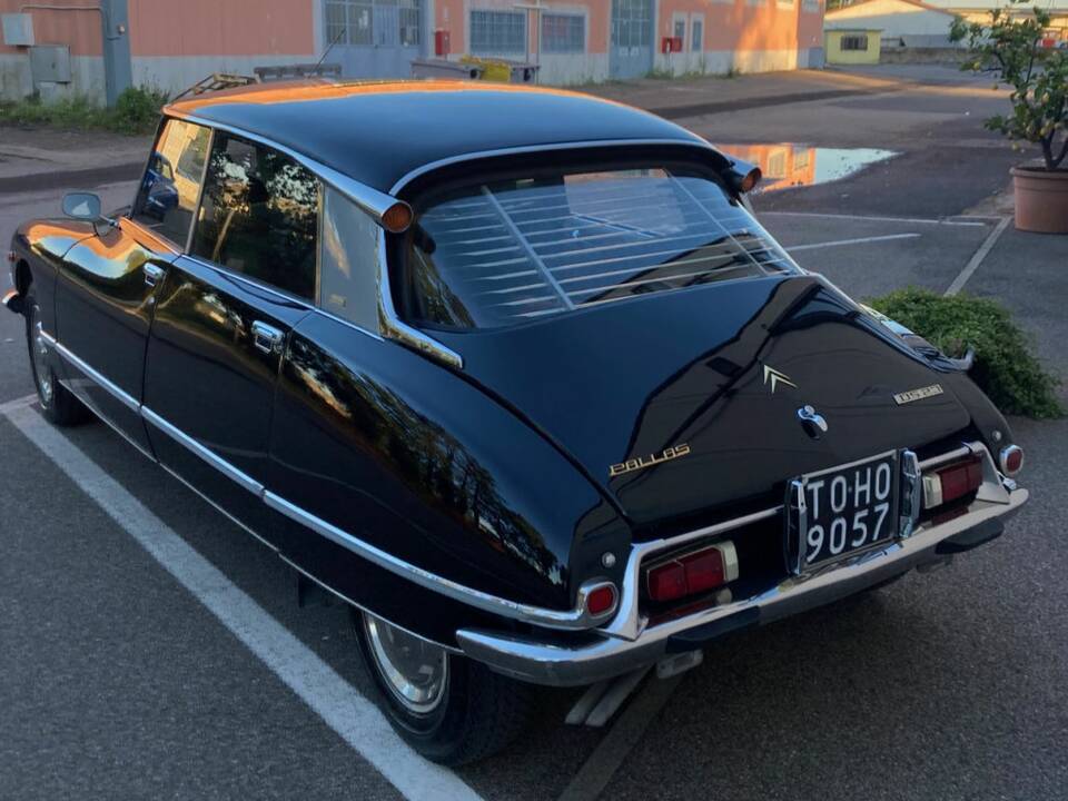 Image 5/8 of Citroën DS 23 (1972)
