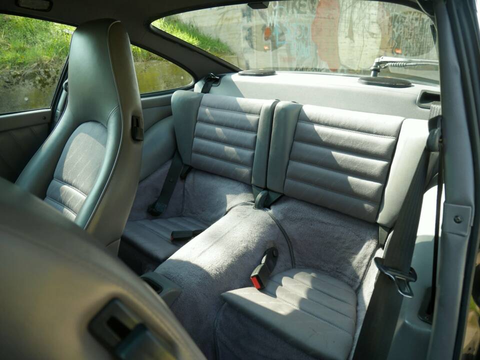 Immagine 30/31 di Porsche 911 Carrera 2 (1992)