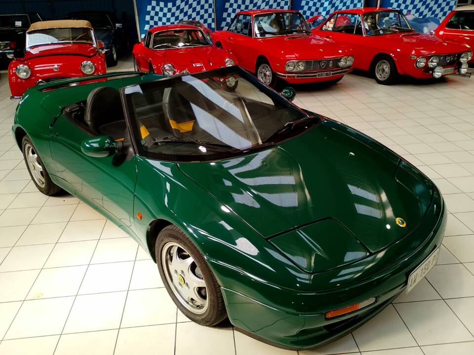 Image 14/46 of Lotus Elan SE (1992)