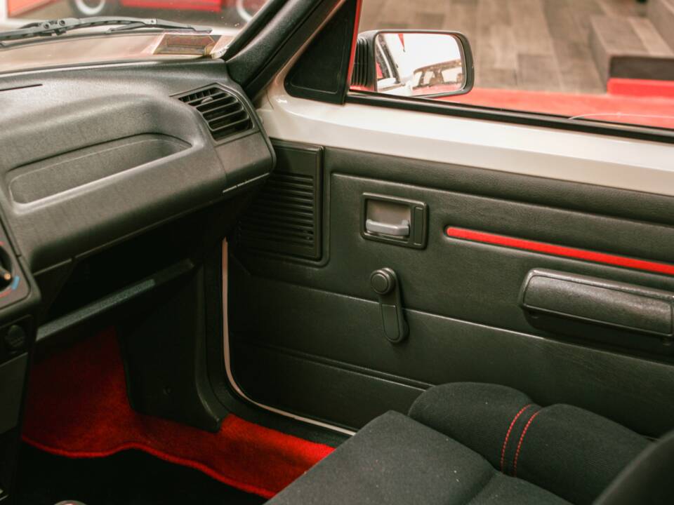 Imagen 26/47 de Peugeot 205 Rallye 1.3 (1989)