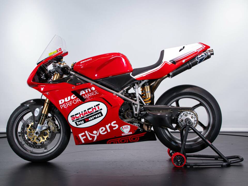 Immagine 1/50 di Ducati DUMMY (1999)