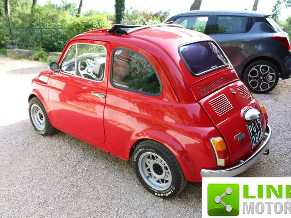 Image 6/10 de FIAT 500 L (1969)