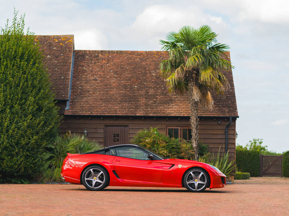 Imagen 8/25 de Ferrari 599 SA Aperta (2012)