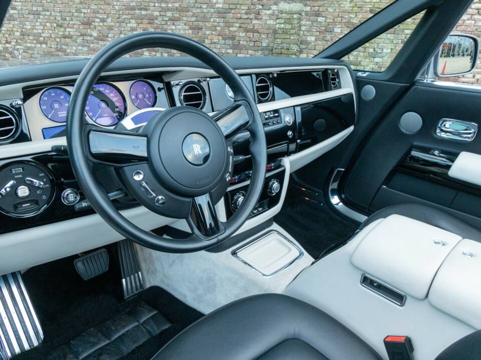 Bild 36/50 von Rolls-Royce Phantom DHC (2009)