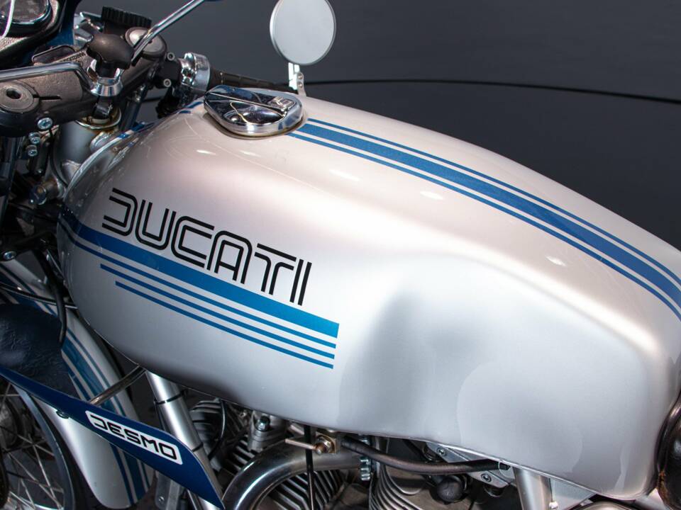 Immagine 33/50 di Ducati DUMMY (1977)