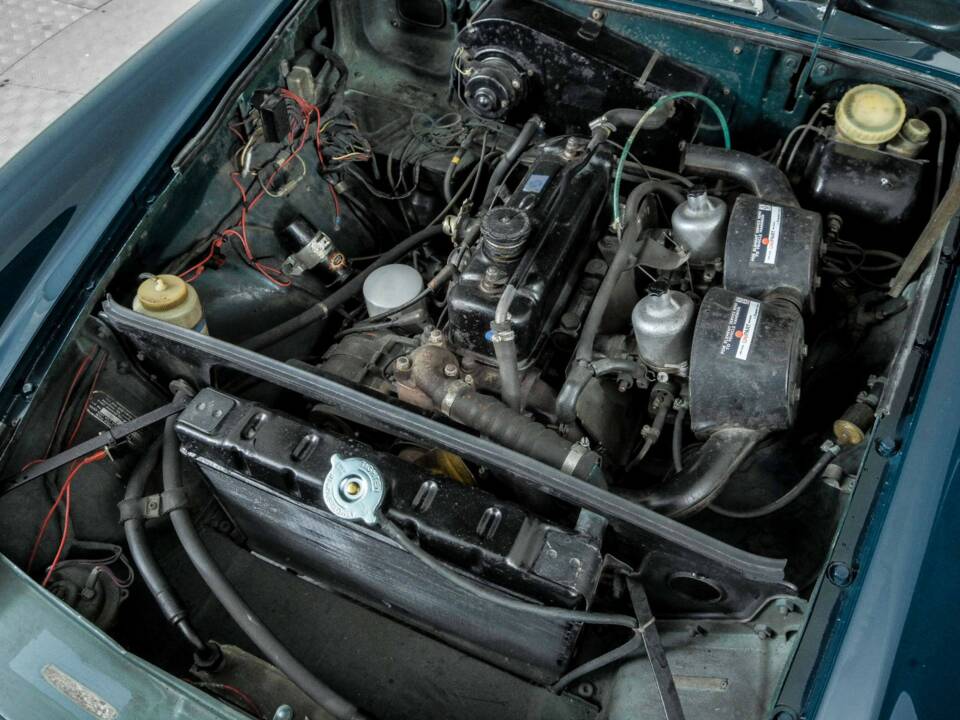 Imagen 35/50 de MG MGB GT (1972)