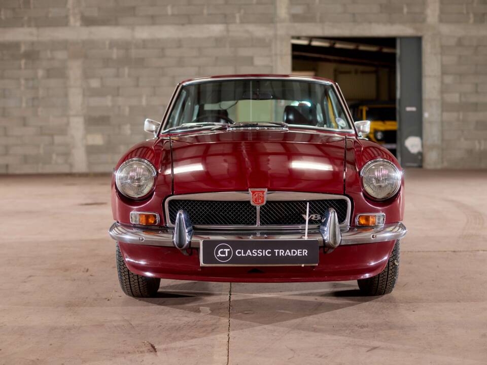 Immagine 16/29 di MG MGB GT V8 (1974)