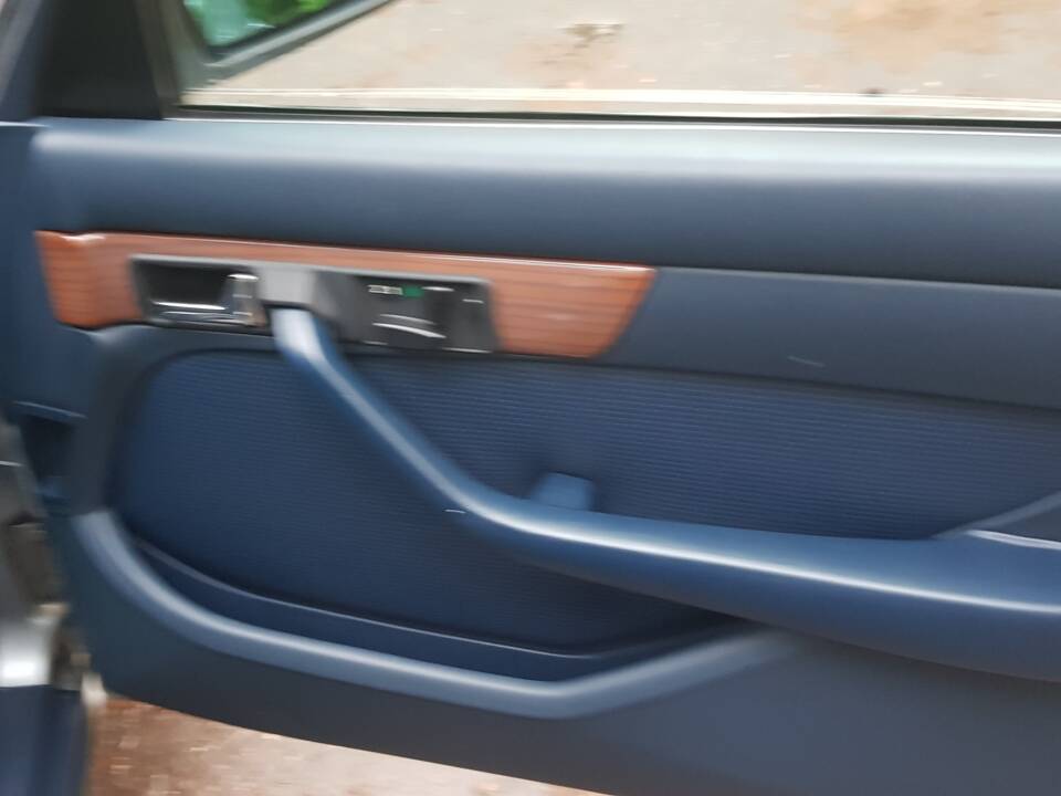 Bild 35/60 von Mercedes-Benz 300 SDL (1987)