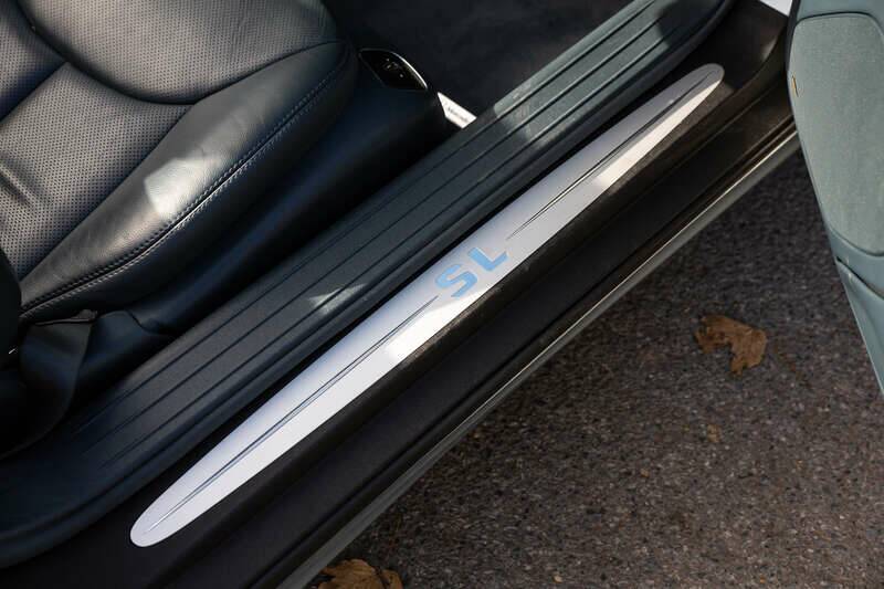 Image 39/50 of Mercedes-Benz SL 500 (2003)