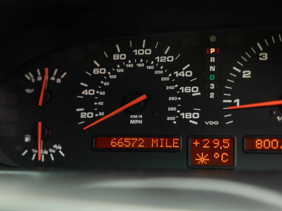 Bild 59/69 von Porsche 928 S4 (1989)
