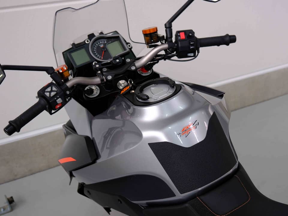 Image 81/99 de KTM 1290 Super Duke R (2018)
