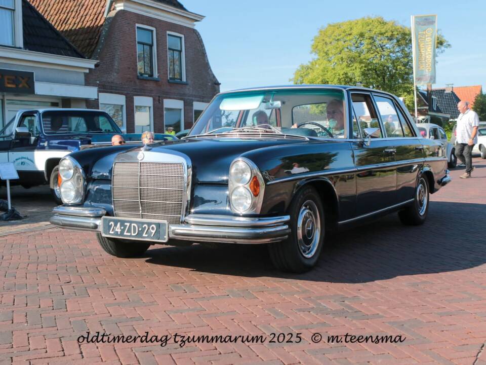 Bild 14/19 von Mercedes-Benz 250 S (1968)
