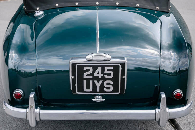 Image 47/50 of Aston Martin DB 2&#x2F;4 Mk I DHC (1954)