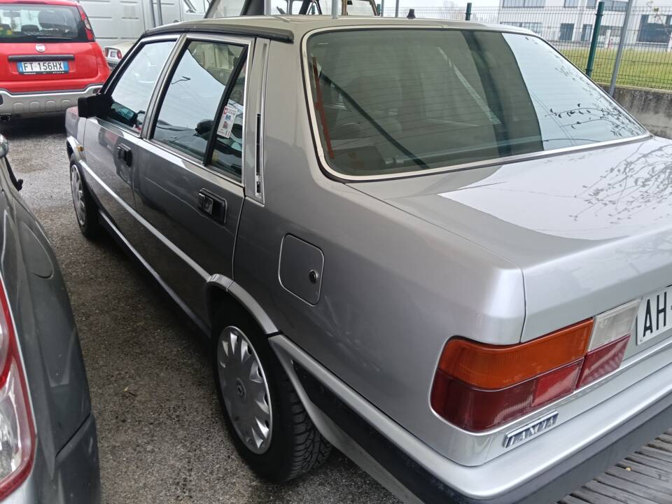 Bild 5/12 von Lancia Prisma 4WD (1987)