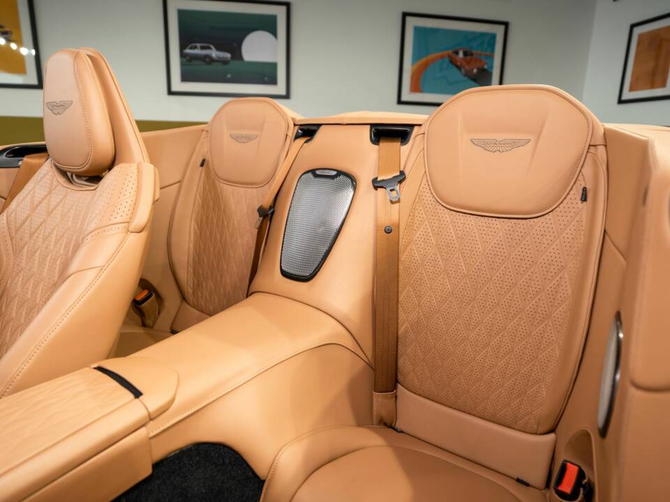 Bild 18/51 von Aston Martin DB12 Volante (2024)