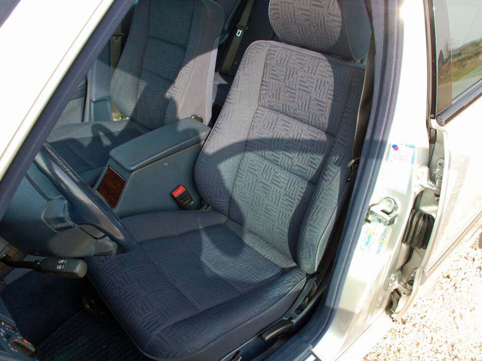 Bild 13/40 von Mercedes-Benz C 200 Kompressor (1997)