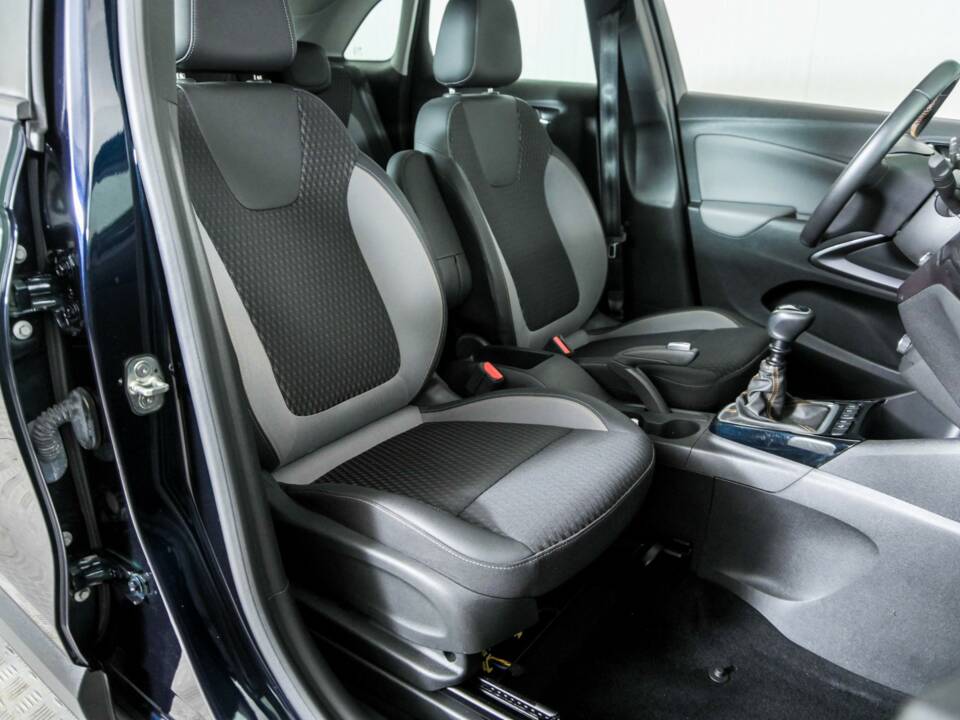 Immagine 35/50 di Opel Crossland X 1.2 Turbo (2019)