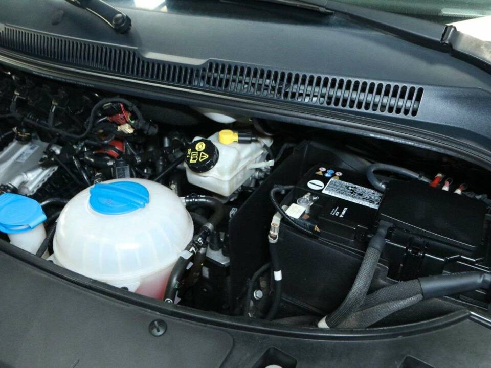 Image 39/50 of Volkswagen T6 Multivan 2.0 TDI (2020)