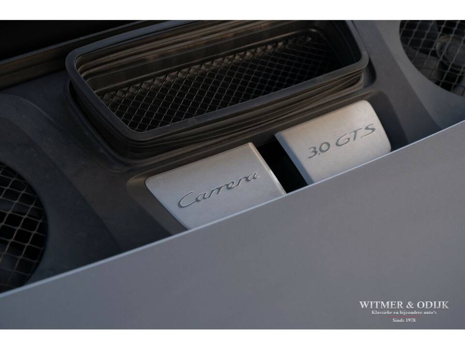 Image 34/38 of Porsche 911 Carrera GTS (2017)