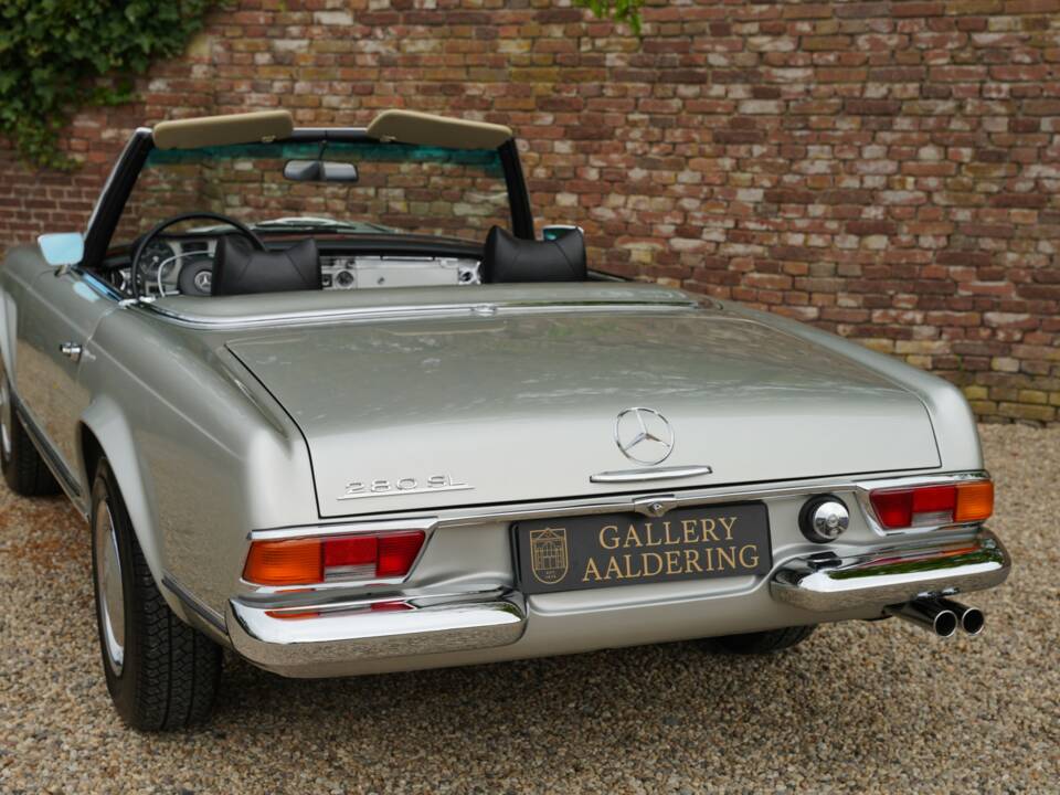 Imagen 17/50 de Mercedes-Benz 280 SL (1969)