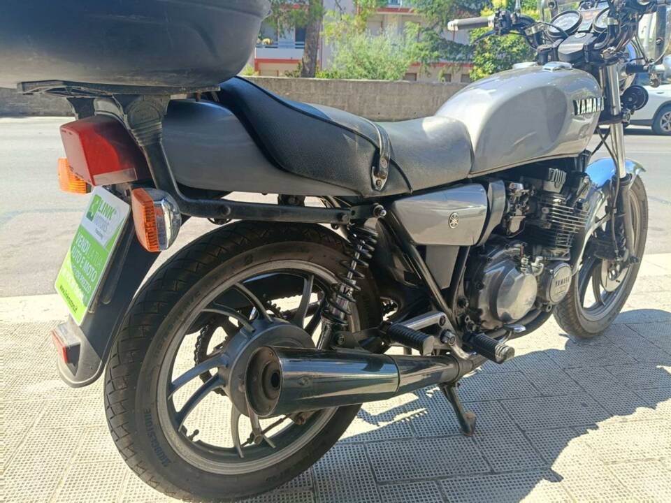 Image 30/37 of Yamaha XZ 550 (1985)