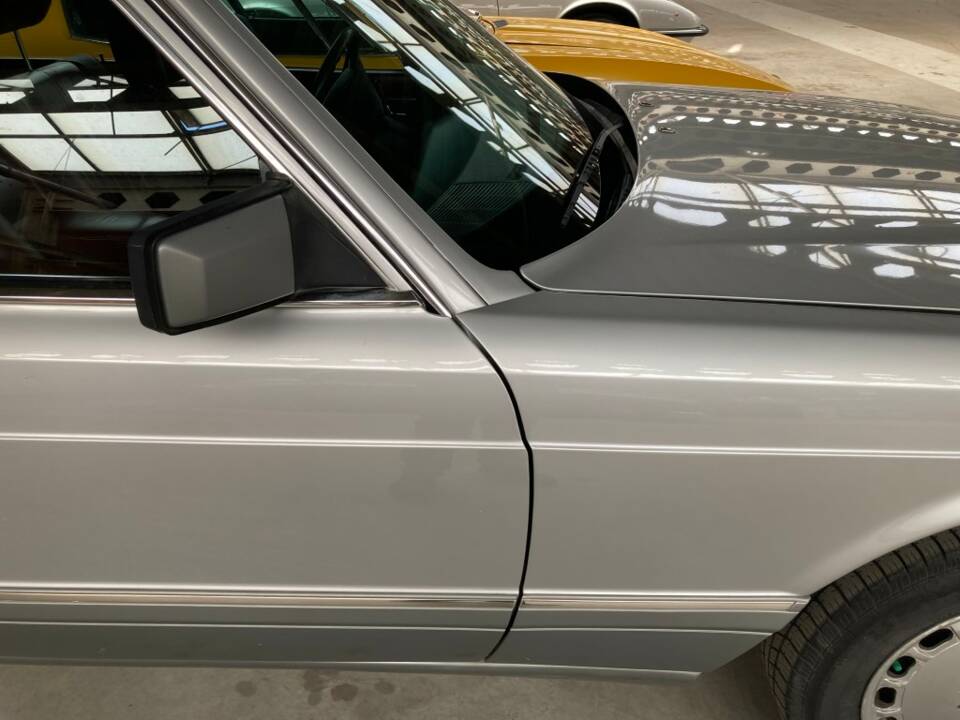 Afbeelding 18/38 van Mercedes-Benz 420 SEL (1986)