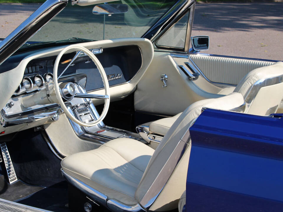 Bild 13/30 von Ford Thunderbird (1964)