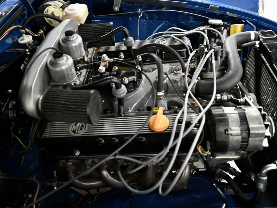 Afbeelding 18/50 van MG MGB GT V8 (1974)