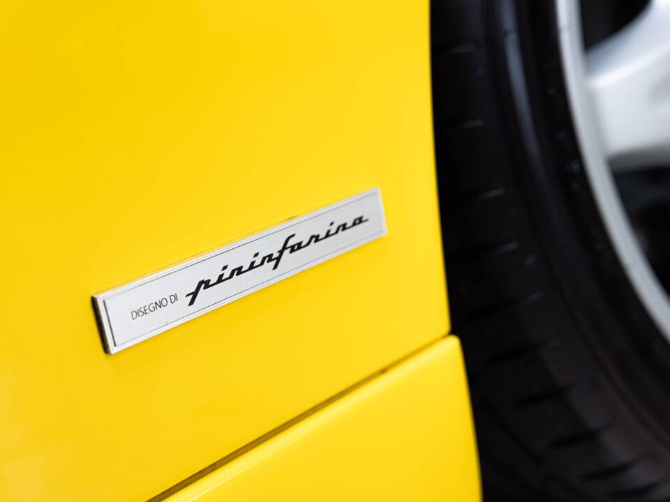 Image 27/36 de Ferrari F 355 Berlinetta (1995)