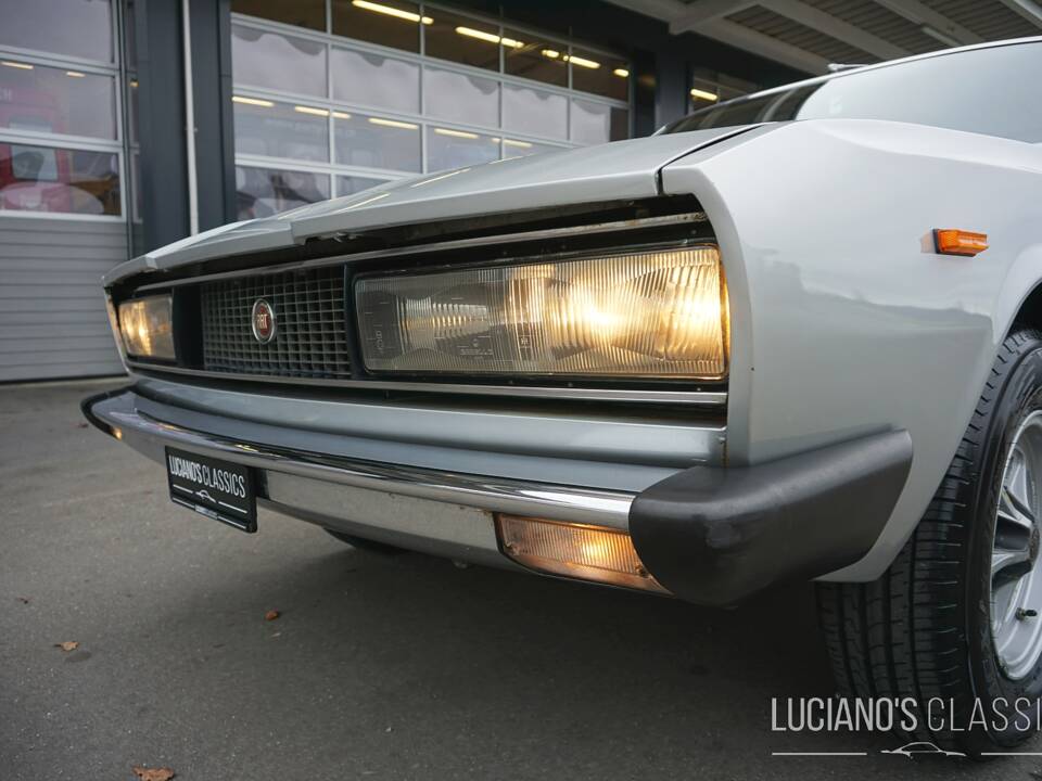 Image 14/66 of FIAT 130 Coupé (1972)