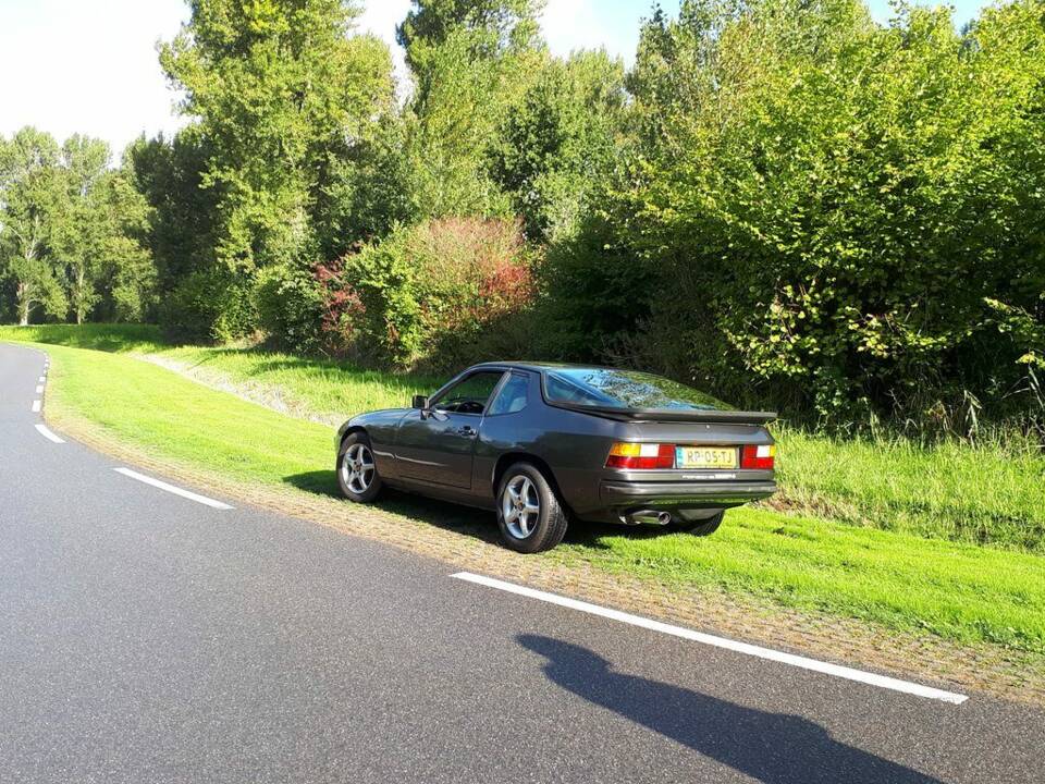 Image 3/8 de Porsche 924 (1979)