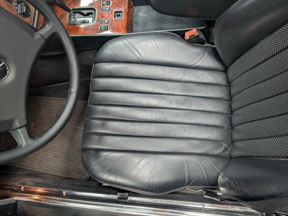 Image 16/50 of Mercedes-Benz 300 SL (1989)