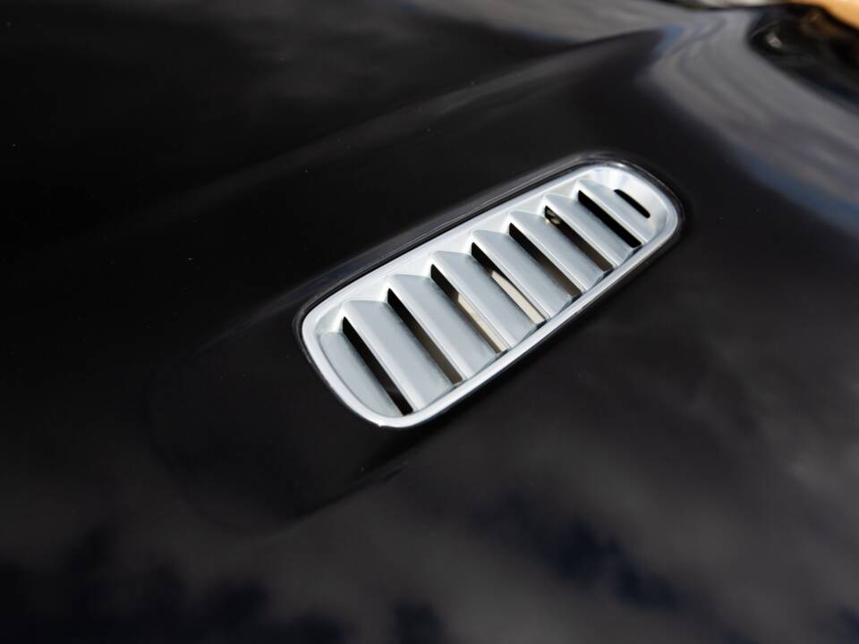 Image 30/94 of Aston Martin DB 9 (2014)