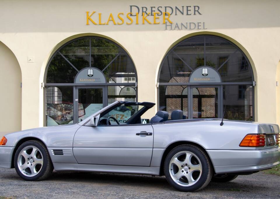 Image 4/34 of Mercedes-Benz 300 SL (1991)