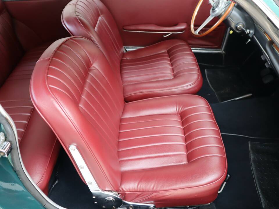 Bild 47/50 von FIAT 1300 Vignale (1965)