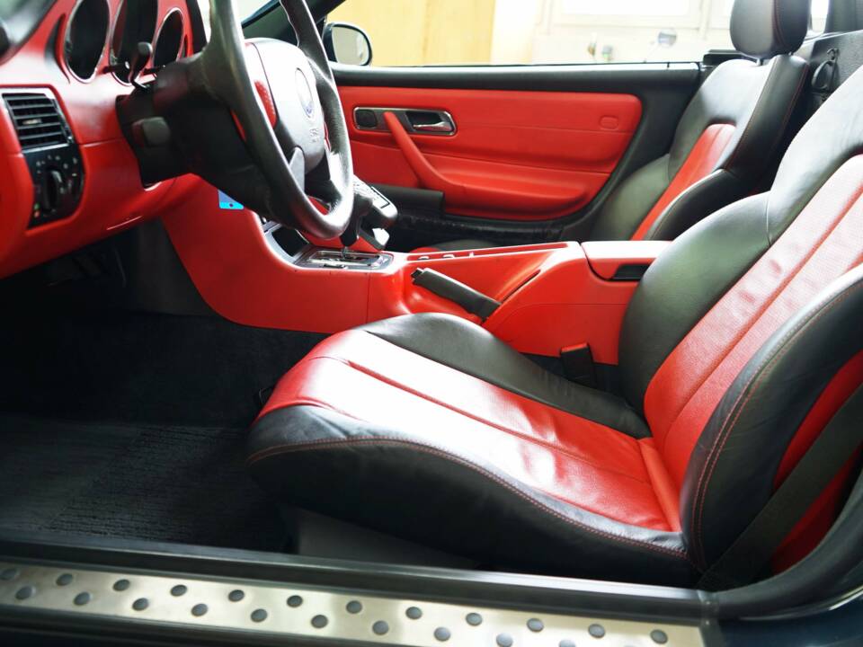 Bild 26/46 von Mercedes-Benz SLK 230 Kompressor (1997)