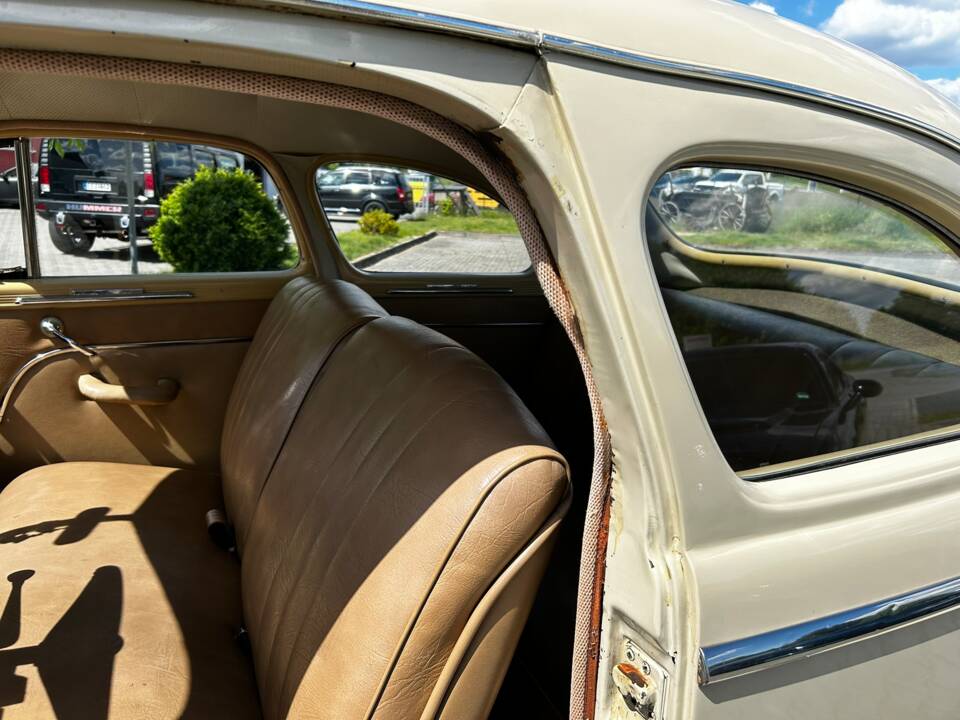 Bild 73/78 von Plymouth Special Deluxe (1948)